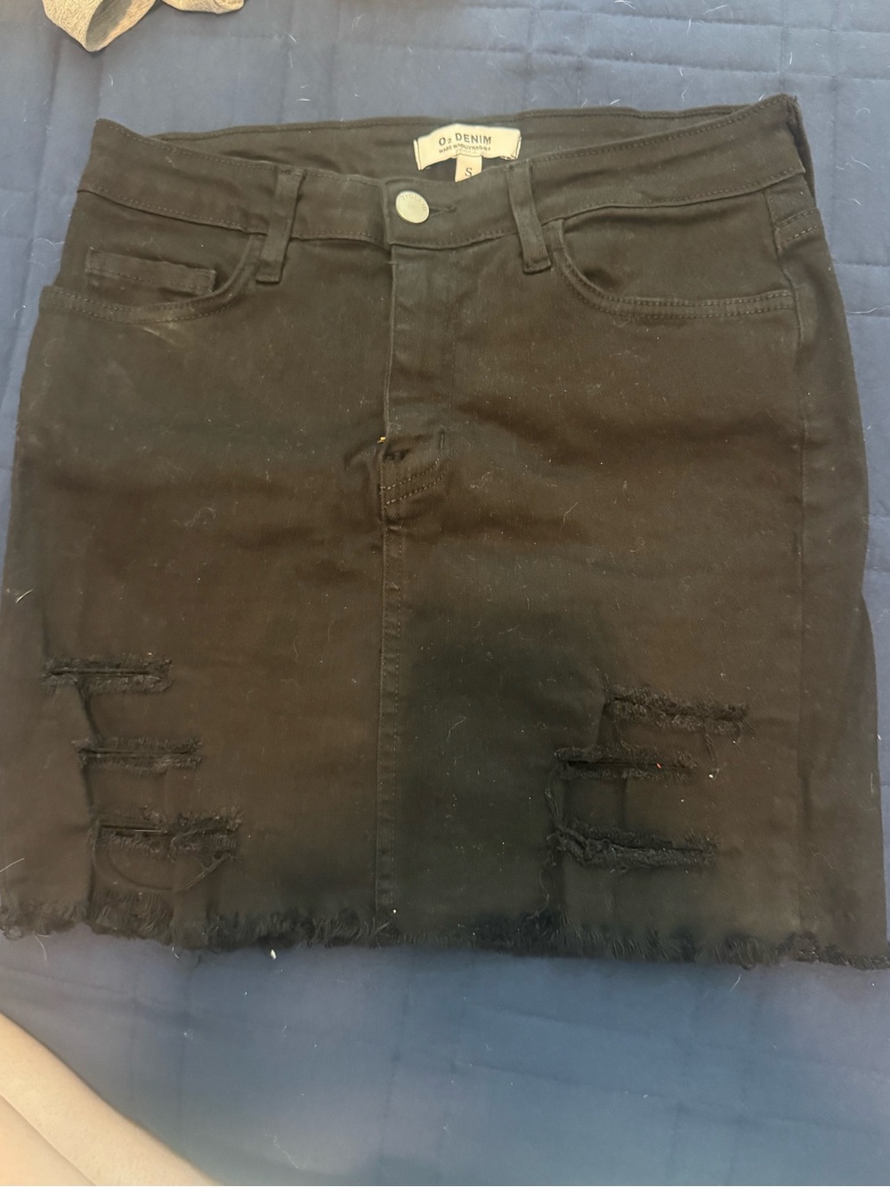 O• Denim Black Distressed Mini Skirt